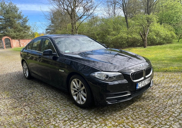 BMW Seria 5 cena 59500 przebieg: 275487, rok produkcji 2014 z Toruń małe 232